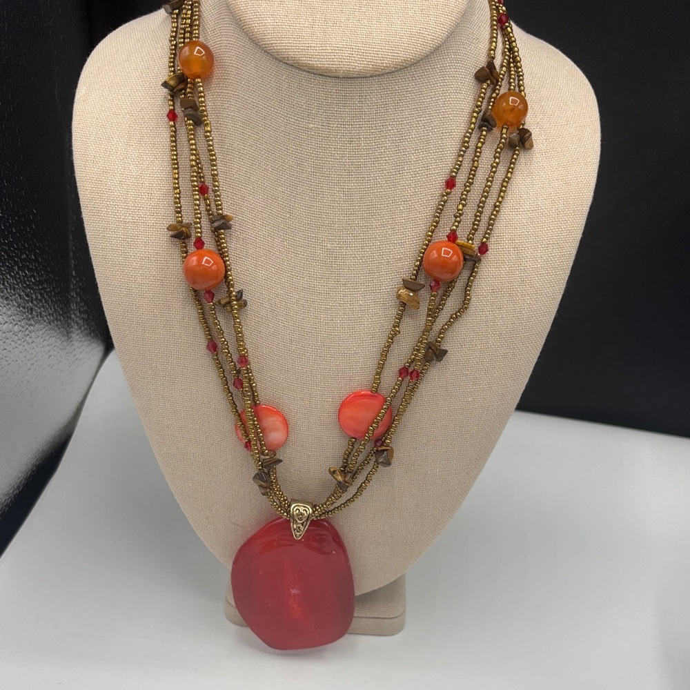 Layered Red Stone Agate Pendant Necklace with Gold-Tone Accents